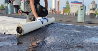 Гидроизоляции битумной кровли | Уральская Полимерная Компания – от 689 руб. за м²